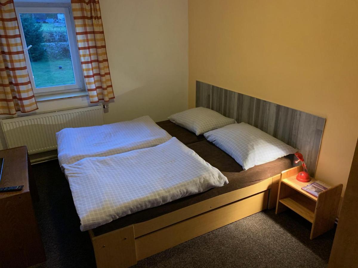 Apartmany Forest Kovarska Luaran gambar